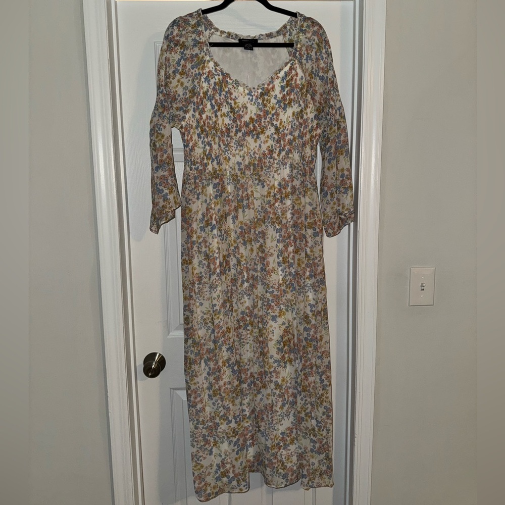 NWOT Floral Print Women's Dress
